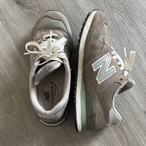 New Balance Grey and Cream Sneakers